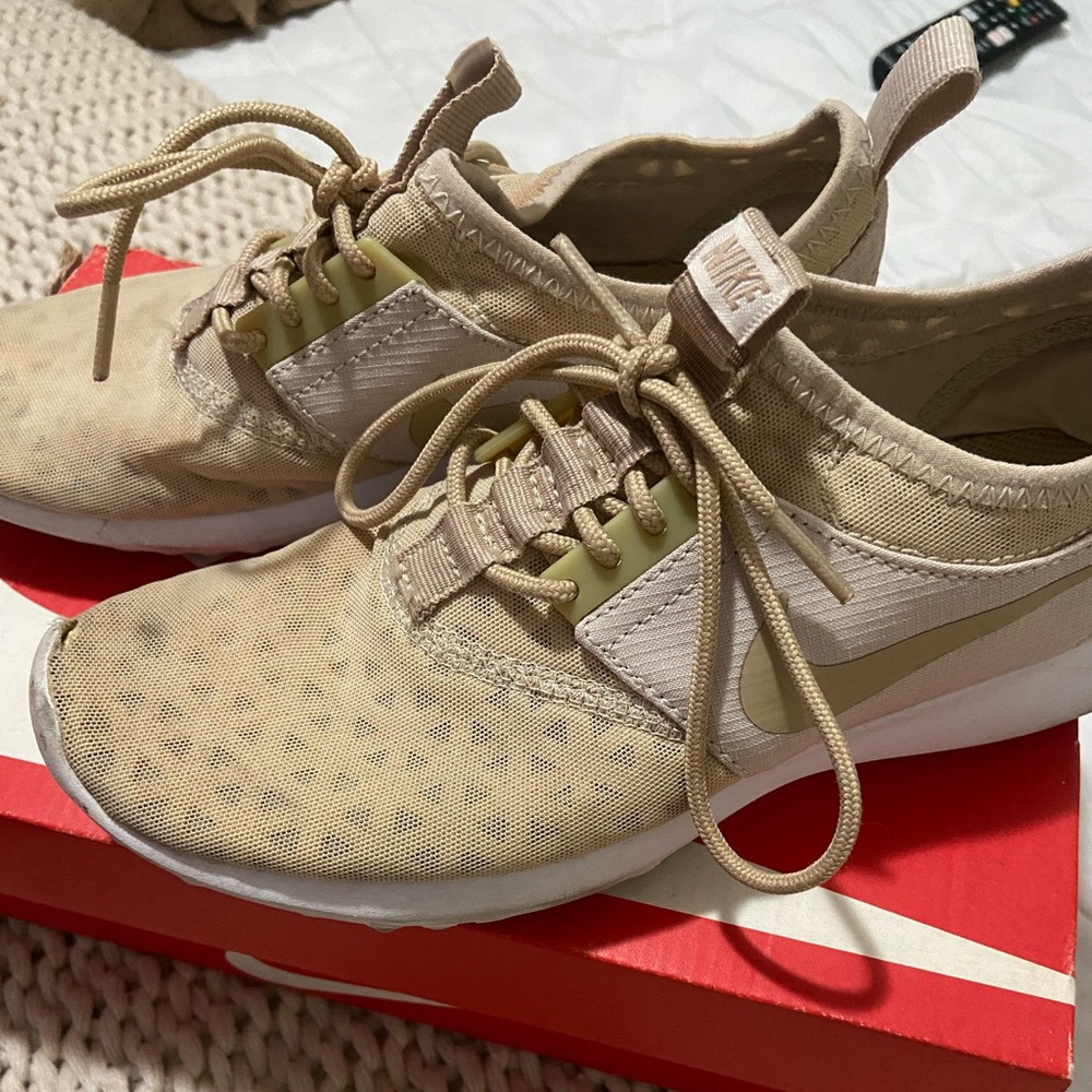 Nike juvenate